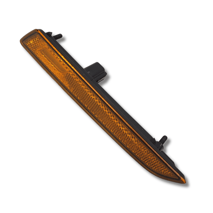 Volvo VNL Side Marker Light – 2018 - 2025 (Gen 3) Amber LED – Driver Side LH OEM Replacement 23760339 F-23276-L - FleetPro - FLEETPRO PARTS & TIRES