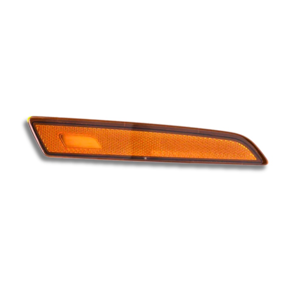 Volvo VNL Side Marker Light – 2018-2025 (Gen 3) Amber LED – Passenger Side RH OEM Replacement 23760347