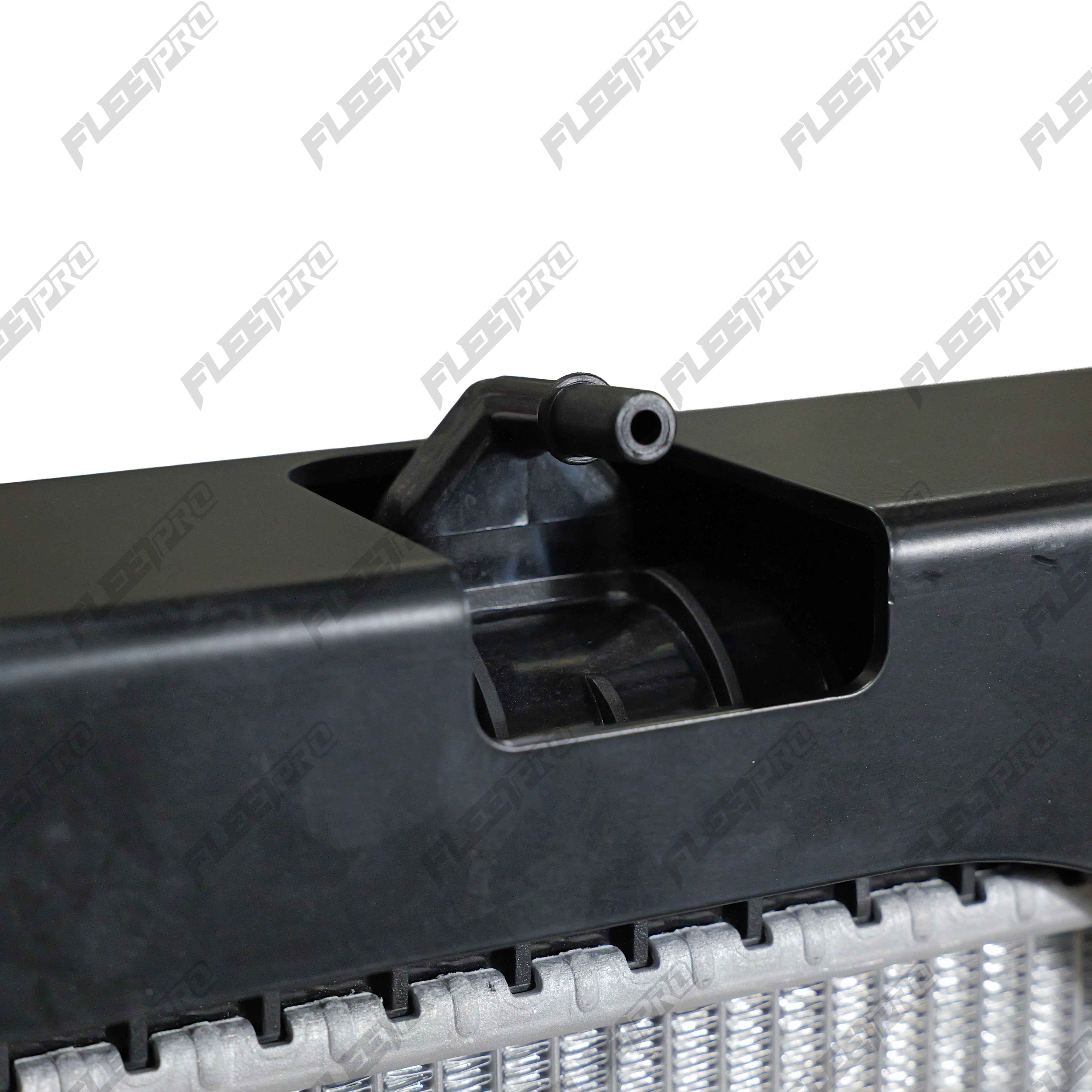 2022-2026 Kenworth T680 & Peterbilt 579 Radiator with Frame - Replaces PY091001